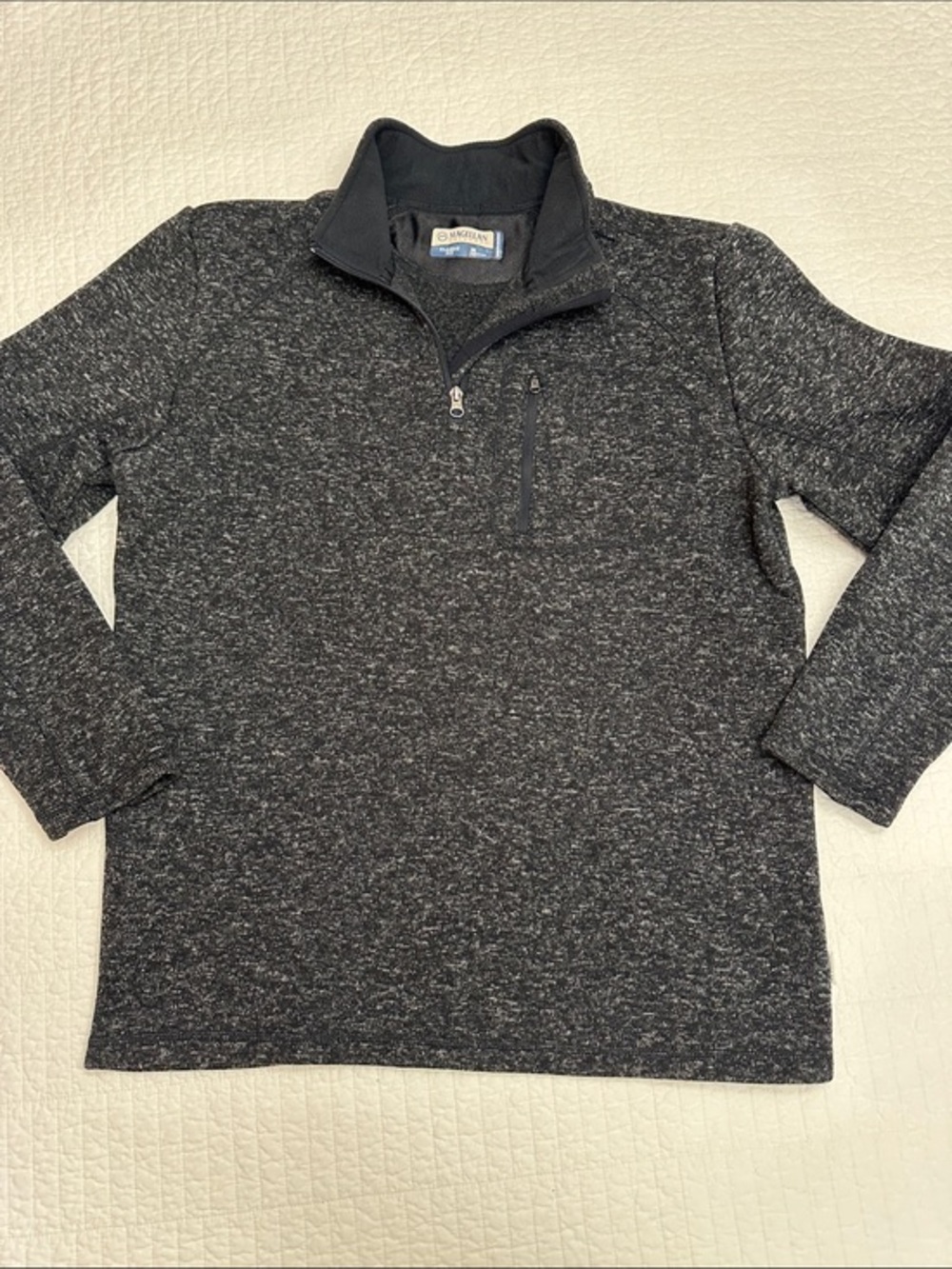 Magellan Outdoors Men’s Medium Charcoal Heather Zip-Up Pullover